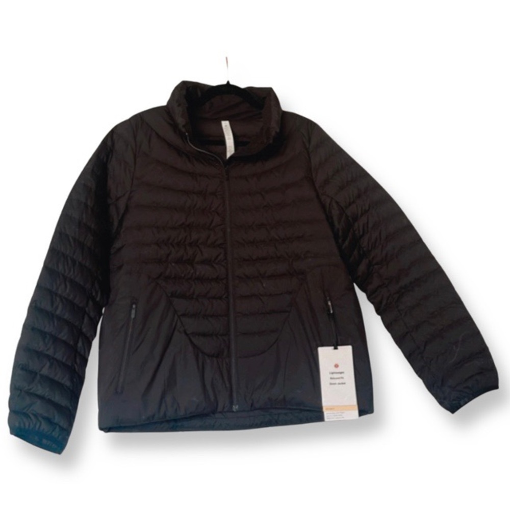 BNWT Lululemon Lightweight Relaxed Fit Down Jacket
